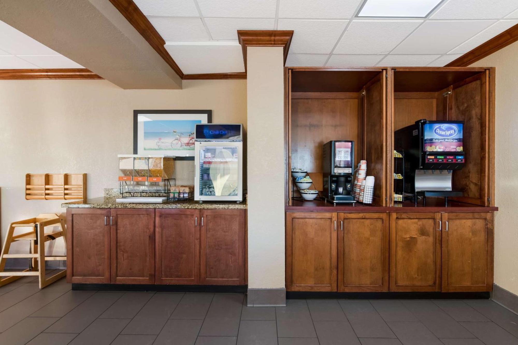 Comfort Inn South Oceanfront Nags Head Εξωτερικό φωτογραφία